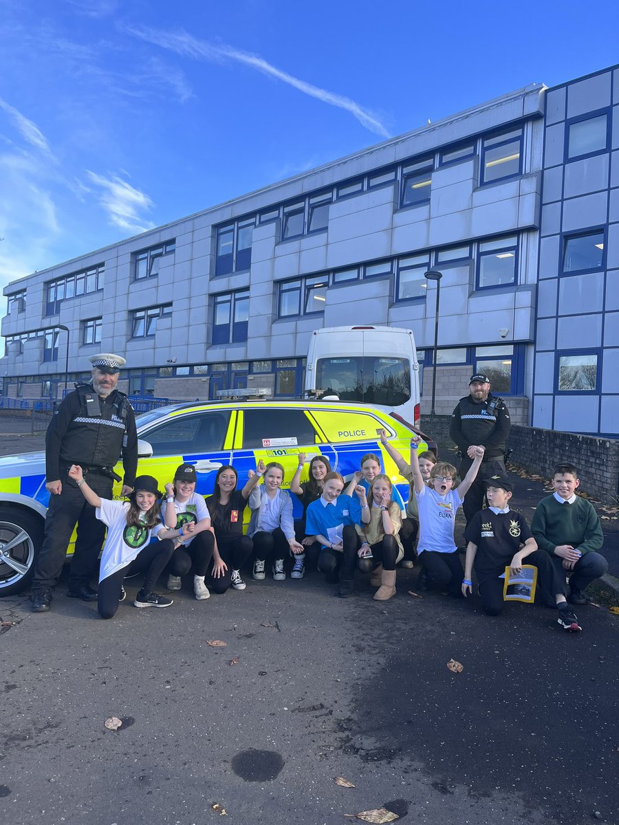 Thank you <a href="/PSOSRoads/">Road Policing Scotland</a> <a href="/LanarkshirePol/">Lanarkshire Police</a> for coming to visit us today for our primary @f1is day today! Our young people loved meeting you and getting to see the cars up close. 
#f1is <a href="/Linlithgow_Acad/">Linlithgow Academy</a>