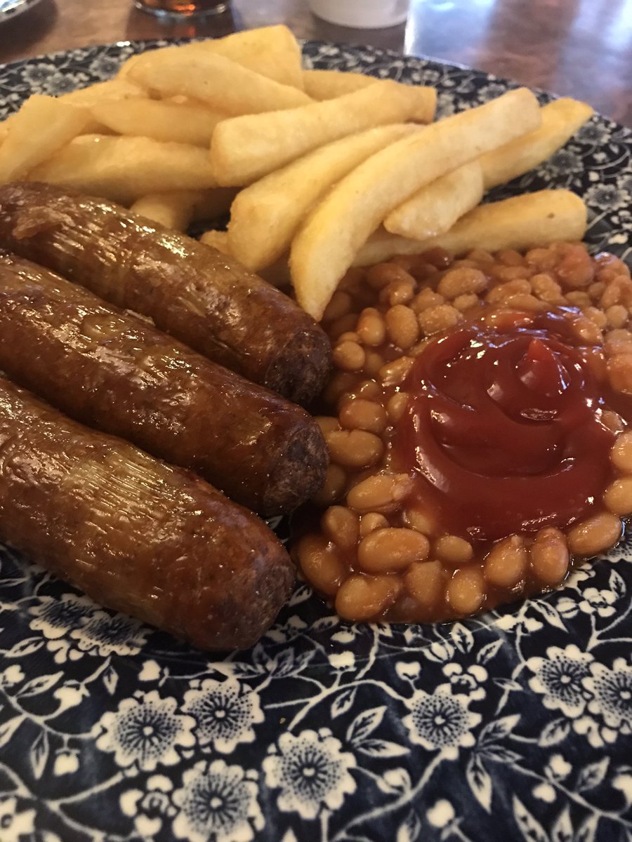 I’ve very fortunate to have dined at some of the world’s best restaurants, La Tupina, Bordeaux, The Angel at Hetton and The Box Tree at Ilkley most recently but what I really adore is chomping sausage, eggs, beans and chips at The 🍒 🌲 in Huddersfield town centre.

Yum 🤤