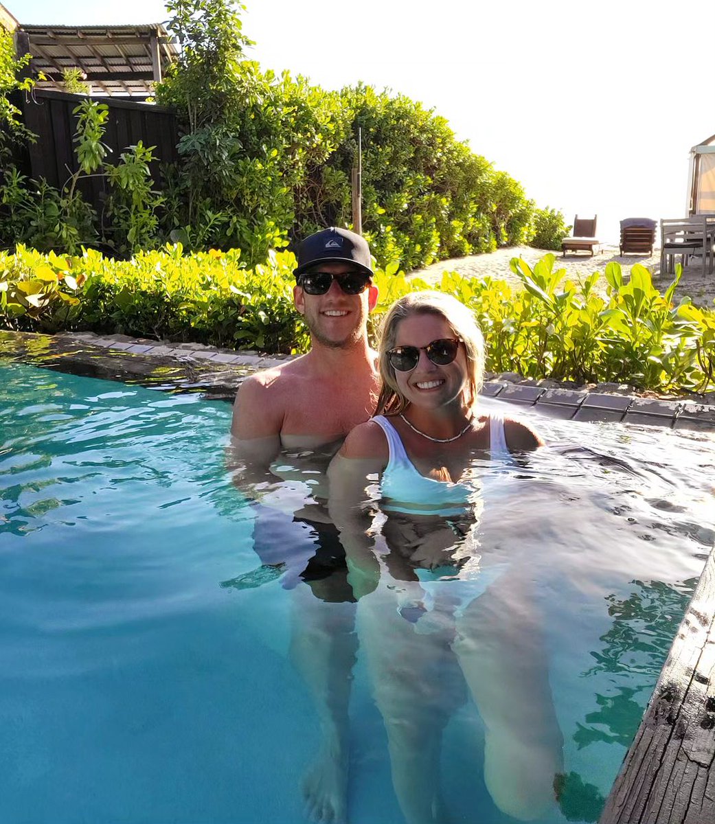 Paradise is where love is an endless celebration❤️🌴☀️😍

📷: <a href="/casonblackwell/">Cason Blackwell</a>
#keyonnabeachresortantigua
 hubs.ly/Q028k8xV0