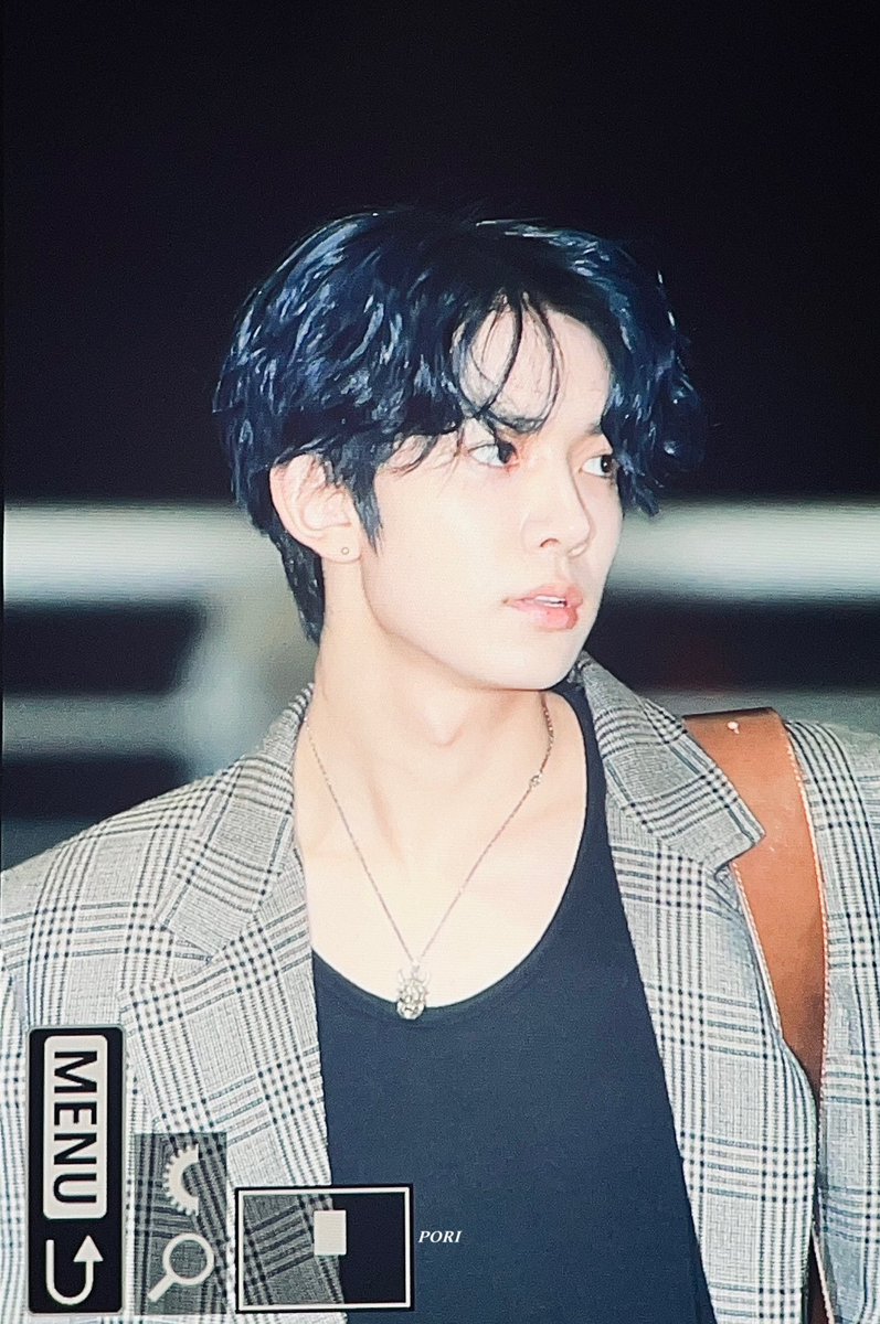 heeranghae's tweet image. LEE HEESEUNG CURLY BLUE HAIRED OH MY GOD what a man YOU ARE