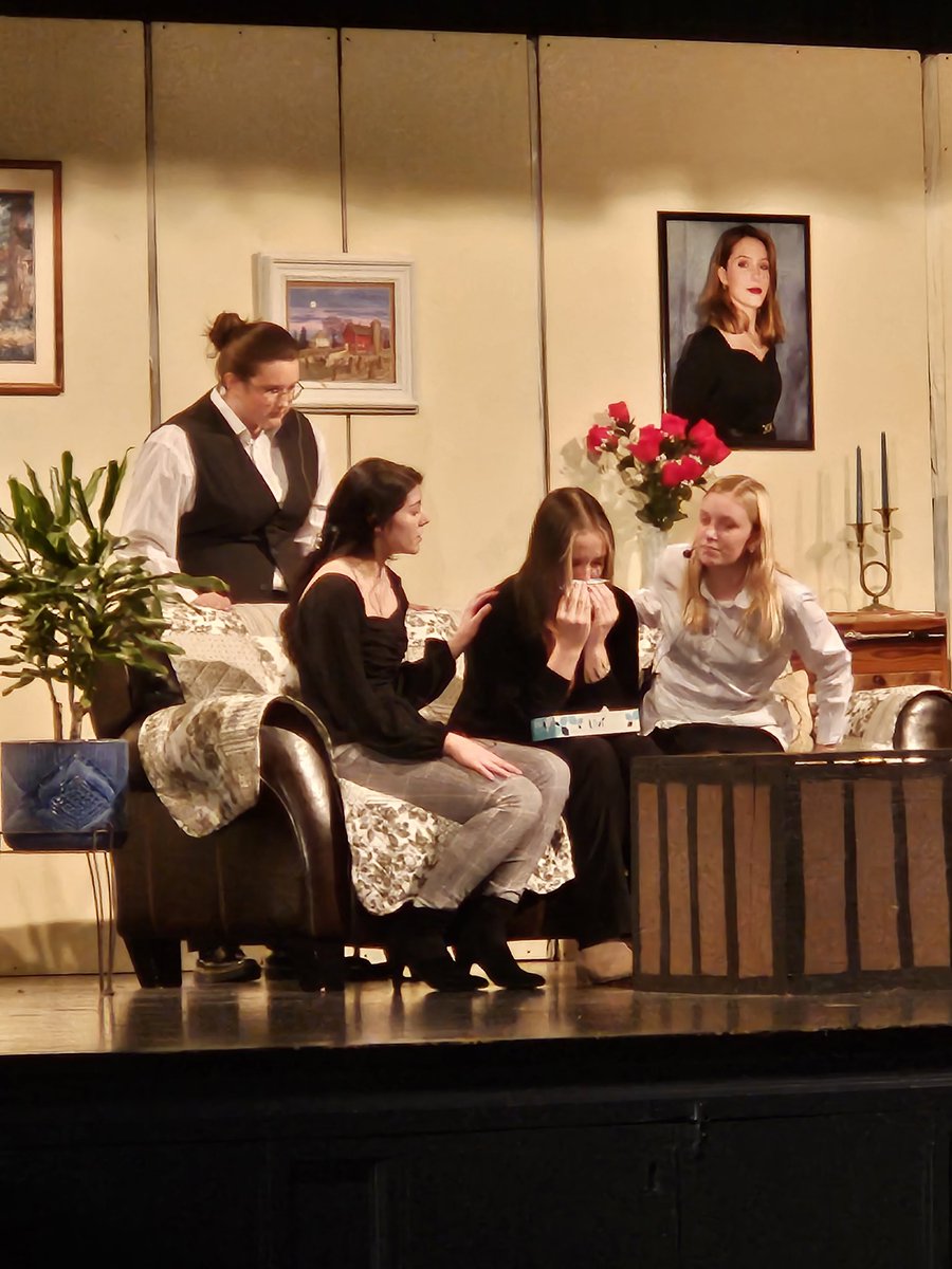 Nicole Yunker tweet media