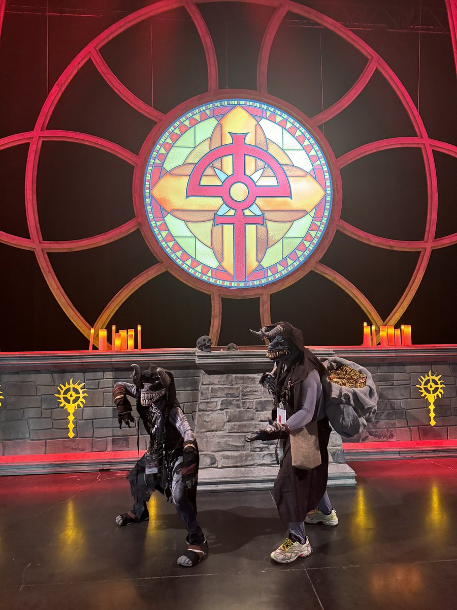 AstroBullet's tweet image. Went to #BlizzCon2023 as Treasure Goblins with @DukeBaloney_! It&apos;s great to finally basque in the darkness here. 

#DiabloIV