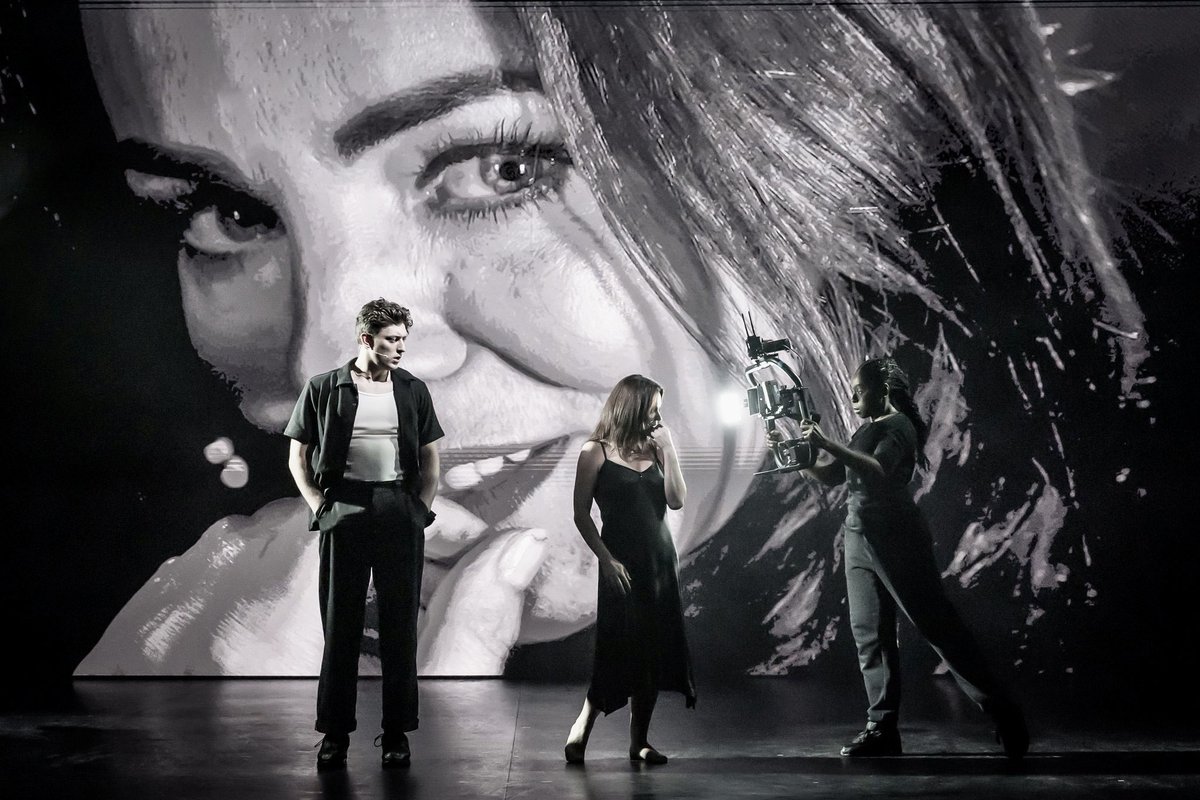 jessrickson's tweet image. I LOVE @sunsetblvd 🖤 I love my first Norma; @BettyBuckley👳🏻 Patti LuPone on the album. Glenn Close at the Coliseum &amp;amp; on Broadway. @NicoleScherzy in her black nightie. And of course @elaine_paige ❤️ Thrilled to have now added @racheltucker1’s Norma to my tally. Right up there x