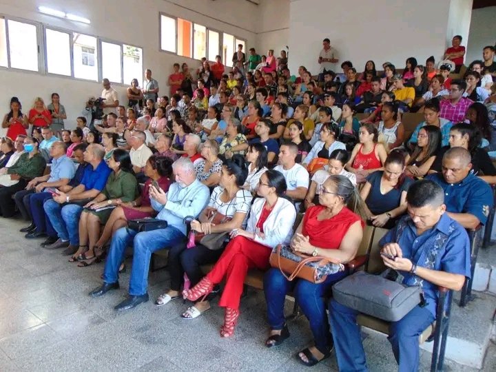 ULTCuba's tweet photo. Inauguración #GECOD2023 y #GEAP en la @ULTCuba con presencia de Yuneidy Imberg Chaplet, vicejefa del departamento de Atención Social del Comité Central del @PartidoPCC, además de @VirgenYoenia Rectora de nuestra Casa de Altos Estudios. @gobiernotunas https://t.co/WLVA3Yhxly