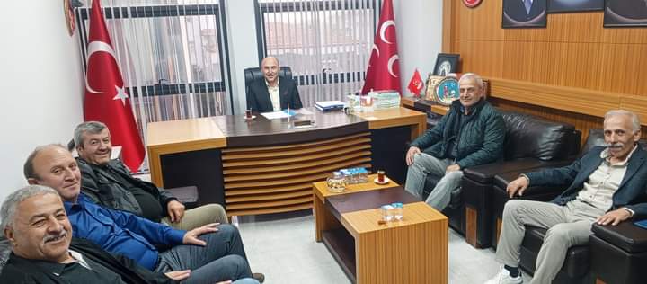 İlçe başkanımız Recep Usta, #CumhurunKapısıAçık programımız kapsamında Dursun Ali Çinili ve Ali Eroğlu ile istişare ettiler. 
#mhpSahada #DiyarDiyarAnadolu #ÇağrımSana #mhp #sözümüzdeyiz #AzizMilletim #MhpAdapazarı #MhpHerYerde  #MhpSakarya #MhpKaledir #SıraSende
#CumhurunKapısıA