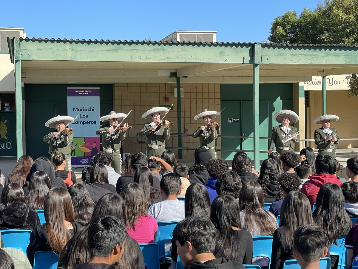 Thank you @MLCamperos for a great performance celebrating multiculturalism with our Gladiators @RowlandSchools @SpecProjRUSD