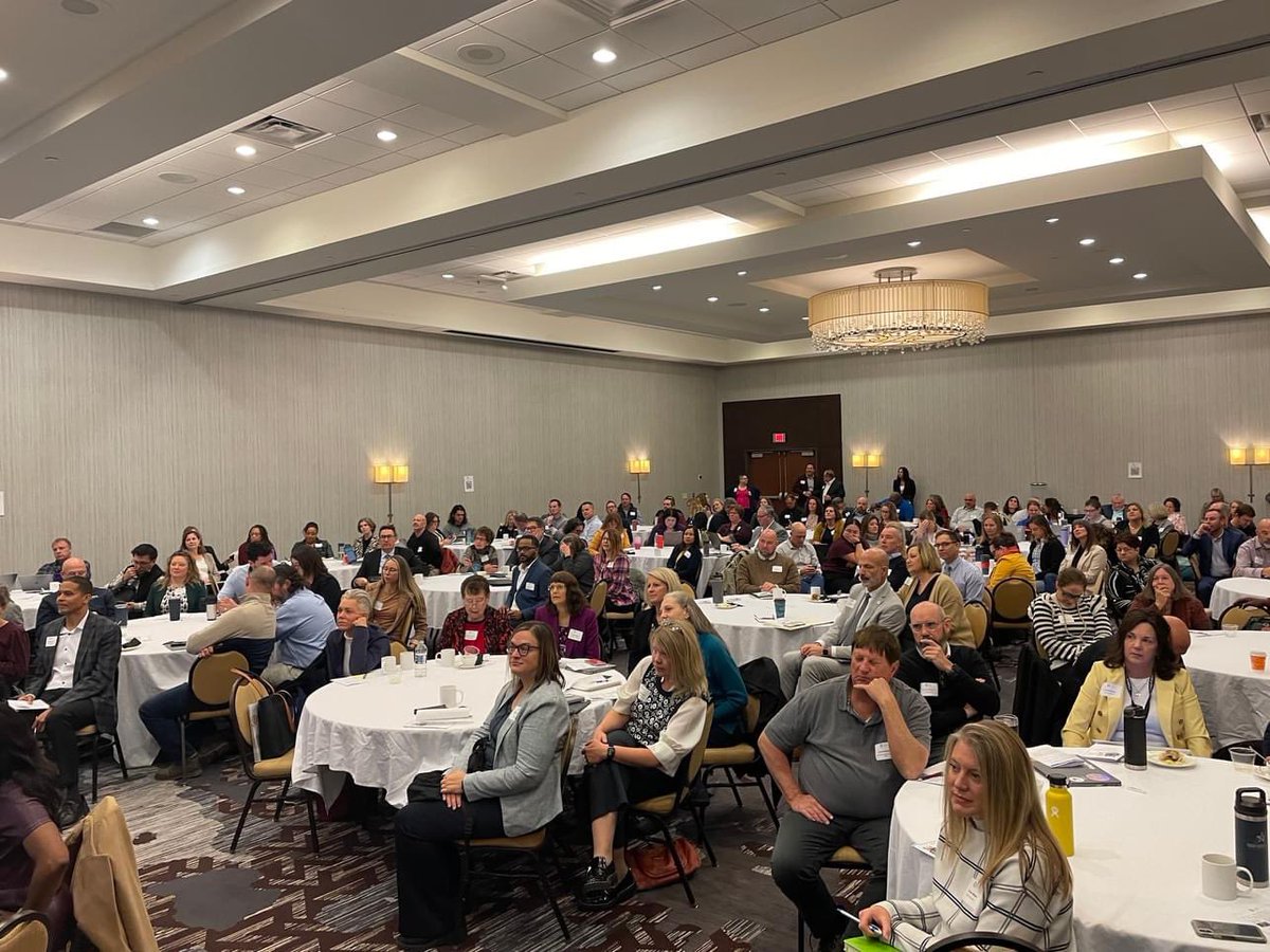 amsdmn's tweet image. Great conversations and presentations at the 2023 @amsdmn /@BrightWorksMN conference on embracing #StudentCenteredLearning and #AI.
