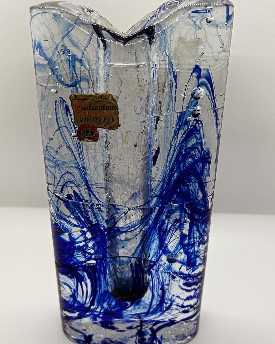This is one of the most beautiful #glass pieces I have seen in a long time - gorgeous #german #handblown #artglass #vase

Lots of unique and individual #antique and #vintage #gift #giftideas at:

happinessnostalgia.etsy.com

#gifts #giftsforhim #giftsforher #giftinspiration