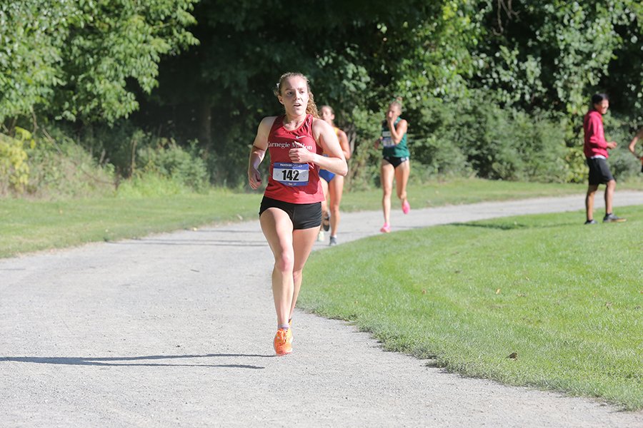 CmuScience's tweet photo. Lauryn McKenna is setting a steady pace for her team and her biophysics research.
https://t.co/DhppwjT7AG https://t.co/bmQbbHRC45