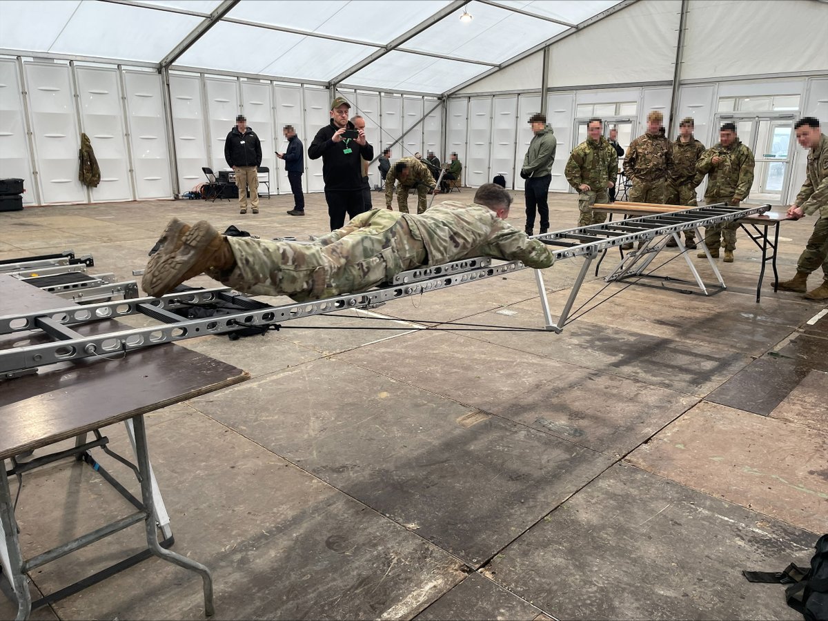 Great week of demos @Copehill Down delivering training to troops from across the globe for @britisharmy #ArmyWarfightingExperiment🌆🪖 Enhancing operational capability in urban environment #MilitaryTechnology #DefenceProcurement #Innovation #AWE #OnTheSoldier #TrialAndDevelopment