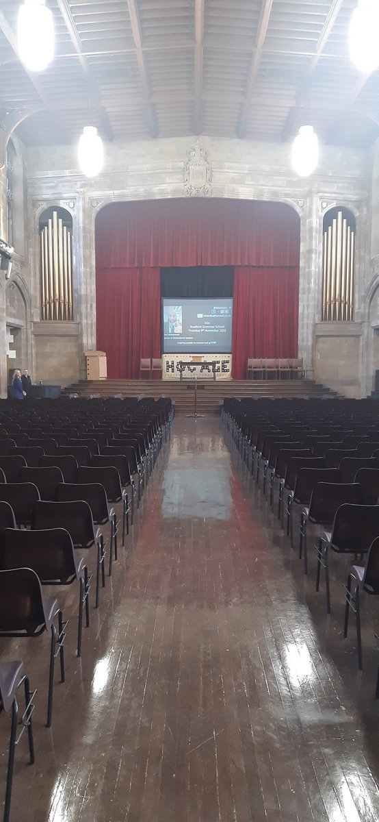 Thank you Bradford Grammar School! It was an amazing experience speaking to your students and a privilege taking the stage in such a historic and beautiful building! 
@BradfordGrammar

#HocAge

#Bradford 
#BradfordGrammar 
#5Gs
#WhichFrogAreYou?