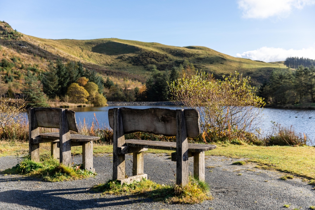 Take a seat. Enjoy the view. Bwlch Nant yr Arian visitor centre is perched on a dramatic hilltop with views of Cardigan Bay and the Cambrian Mountains. 🔗 l8r.it/kbrY 📸 @visitmidwales #visitmidwales #realmidwales #visitwales #cambrianmountains #discoverceredigion