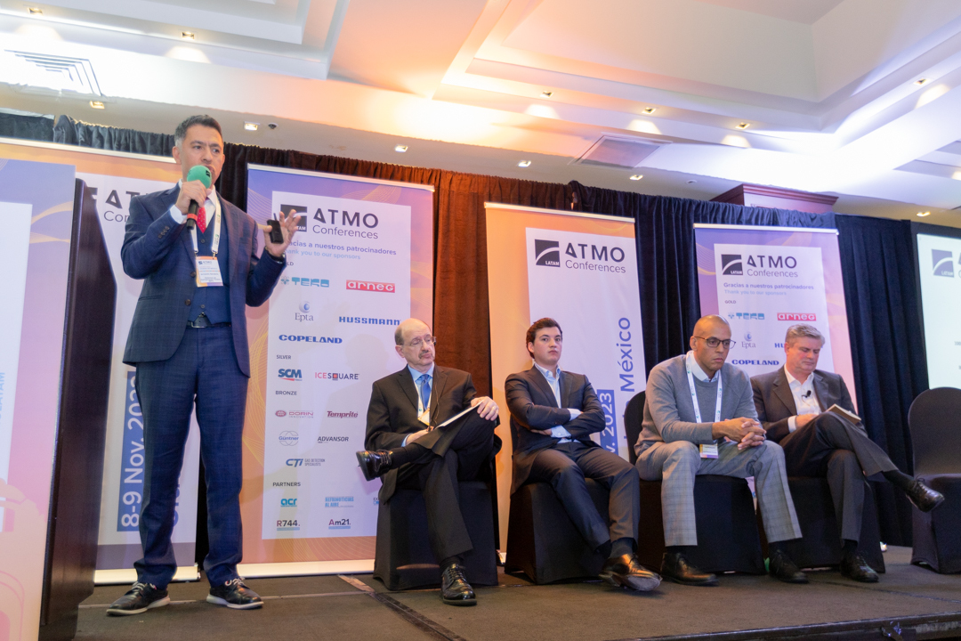 During the Contractors panel at #ATMOLATAM, leading contractors and installers shared their experiences with different types of #naturalrefrigerant technologies, including benefits, challenges and future plans. 🌱#Weston #Portan #LomProcessControl #SISTEMASREFRIGERACIÓNTOTALES