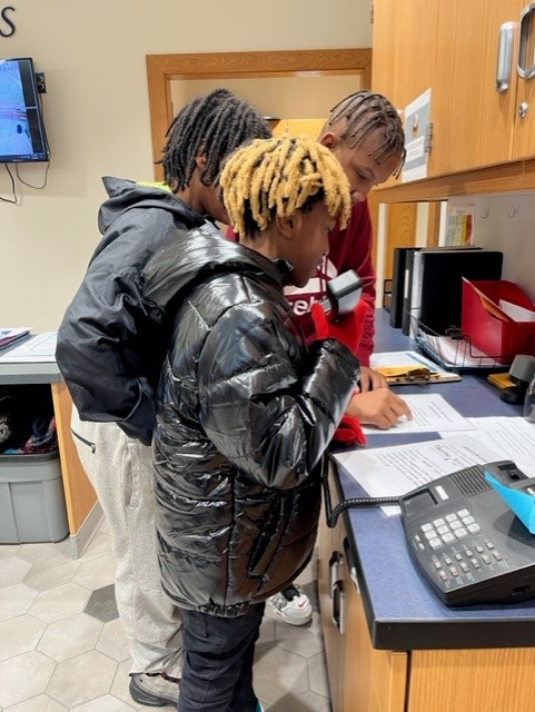 Dr. David and Ruth Anderson Academy School No. 16 tweet media