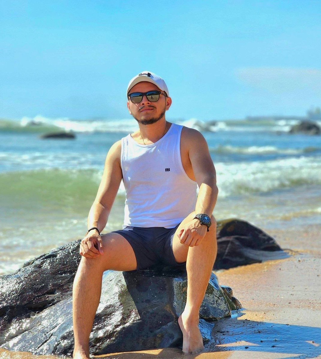 MguevaraSV's tweet photo. #aloneboy #Beach #ElSalvador
🍆🔥 https://t.co/aAe23QHIec
