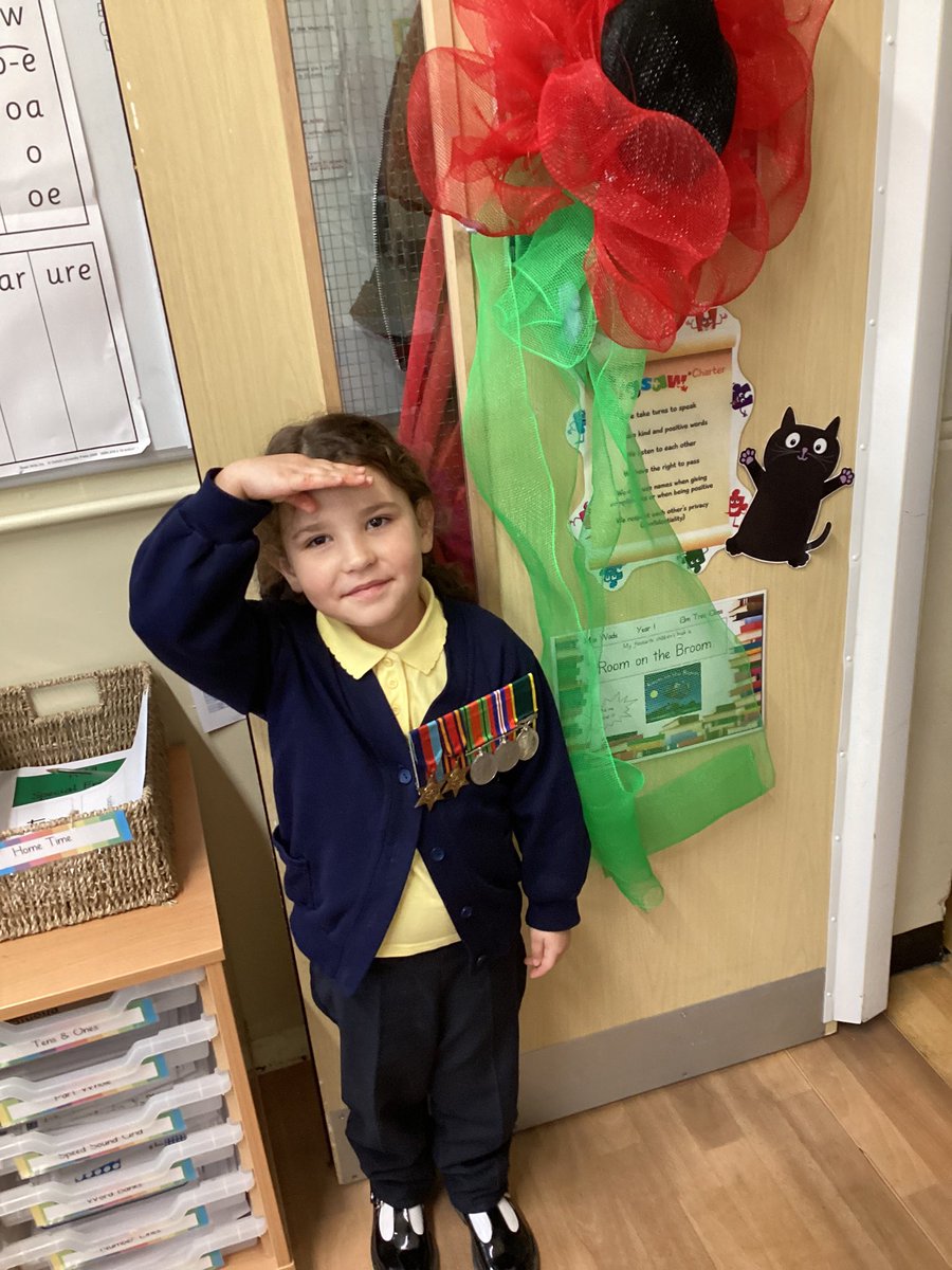 Miss Jones tweet media