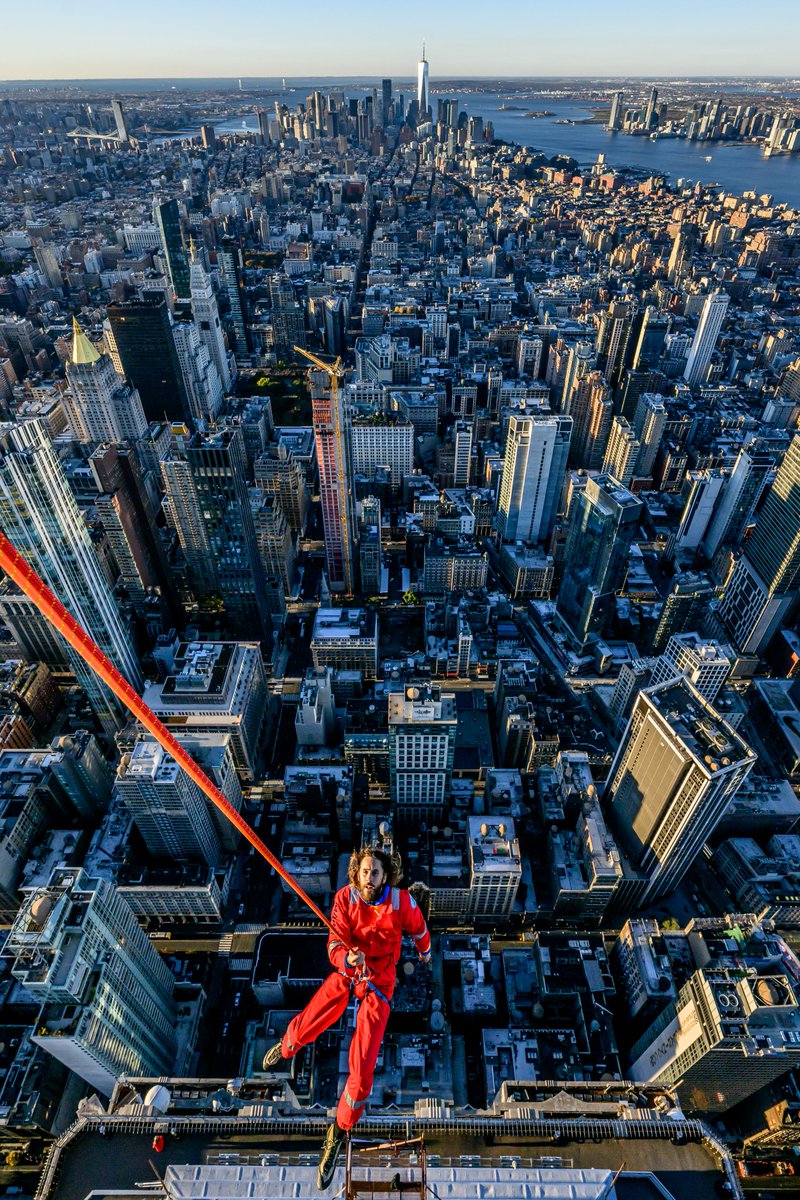 EmpireStateBldg tweet picture