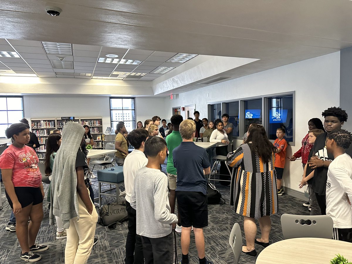 MySDIRC_SUP's tweet image. The Superintendent’s Student Advisory Council is getting a special sneak peek preview of the new SRHS Media Center ahead of the grand opening next week!