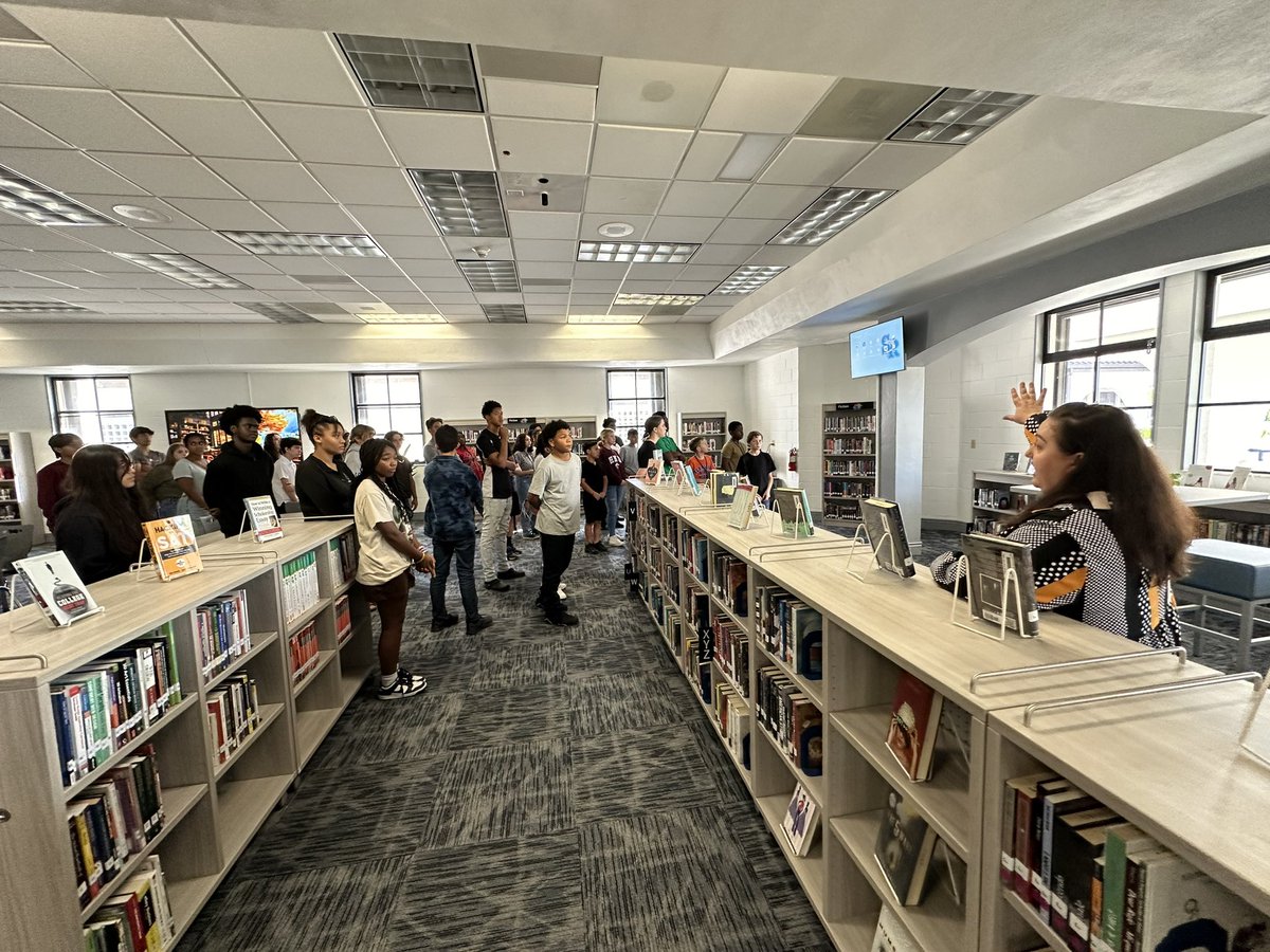 MySDIRC_SUP's tweet image. The Superintendent’s Student Advisory Council is getting a special sneak peek preview of the new SRHS Media Center ahead of the grand opening next week!
