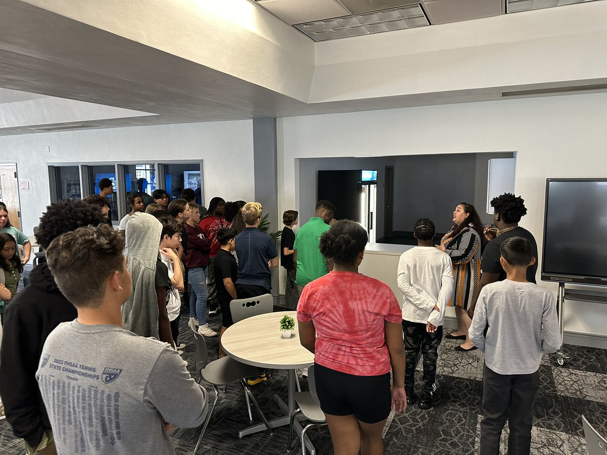 MySDIRC_SUP's tweet image. The Superintendent’s Student Advisory Council is getting a special sneak peek preview of the new SRHS Media Center ahead of the grand opening next week!