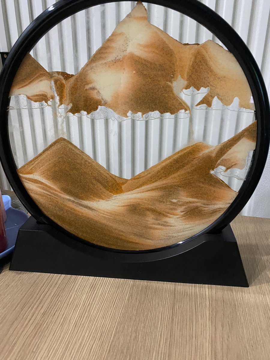 Ийм өндөр уул руу явнаа.