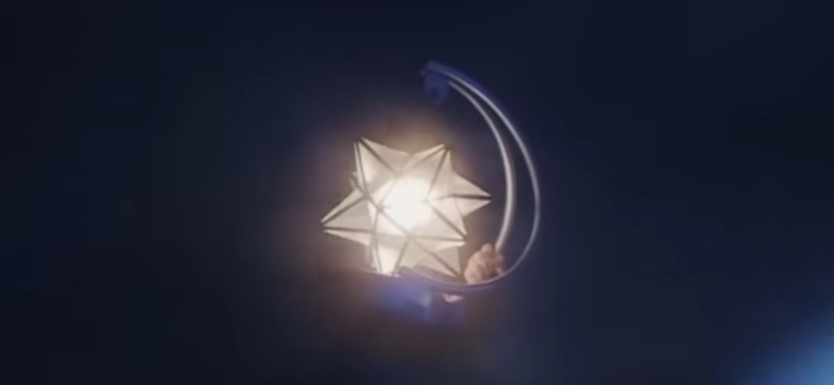 実家の照明が夢で逢いたい過ぎる。⭐️