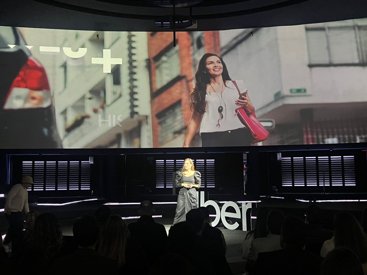 CEAColombia's tweet photo. #AfiliadosCEA | Ayer celebramos junto con nuestra empresa afiliada @Uber_Col sus 10 años en Colombia que demuestran su contribución al país, y su trabajo por una movilidad más accesible, más segura, flexible y comprometida con el medio ambiente. https://t.co/Qg5GtNs1id