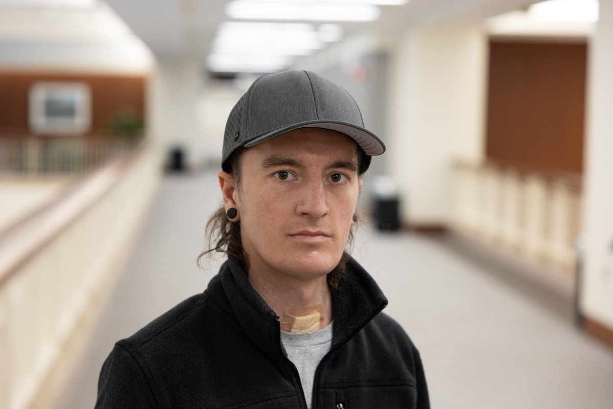 NMHC_News's tweet photo. For the first time @NorthwesternMed, surgeons used an artificial lung and breast implants to save the life of a man who #vaped, caught the #flu and needed a double-lung transplant when his lungs became infected. @NM_Lung
@CNN shares the story: https://t.co/Zi02cCIqAc. https://t.co/YVvzcMoZEi