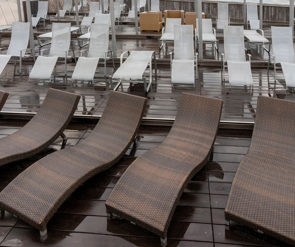 mosogroup's tweet image. Bernaqua is a unique water park and wellness resort in Bern. Designed by well-known architect 𝗗𝗮𝗻𝗶𝗲𝗹 𝗟𝗶𝗯𝗲𝘀𝗸𝗶𝗻𝗱, it amuses architects as well as leisure and sports guests from all around the world. #bambooarchitecture
🔗More and credits:
hubs.la/Q028kG890