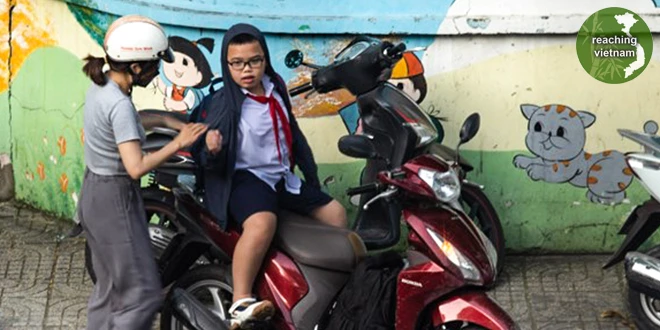 reachingvn's tweet photo. “Whatever is good and perfect is a gift coming down to us from God our Father, who created all the lights in the heavens. He never changes or casts a shifting shadow.” Js 1:17 Pray for parents and children of Vietnam to follow Jesus. #pray4vietnam https://t.co/KB8rqoLOq2 https://t.co/hNBLx84I16
