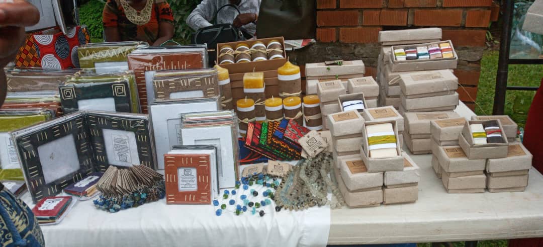 Save the environment and help the local community and buy christmas cards and office supplies made from recycled paper from paper craft africa at the Christmas market at the French School on Lugogo bypass on Saturday 25th of November #marchedenoelakampala #christmasgifts