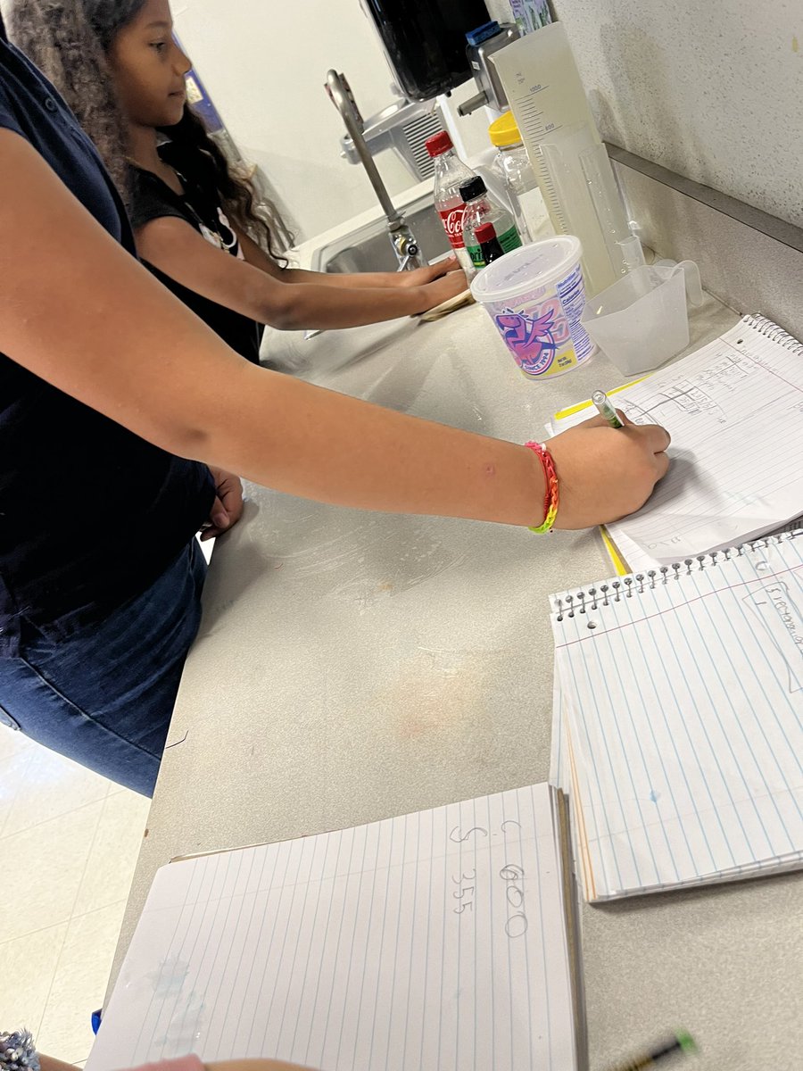 Mrs. VanMeter’s 4th grade class is investigating physical properties with hands on activities including science tools.  <a href="/WeAreHAEST/">HAEST</a>  <a href="/HCPSElemScience/">HCPSElemScience</a>  <a href="/HcpsYates/">Yates Elementary School</a>  <a href="/HCPS_STEM/">@HCPS_STEM</a> <a href="/HillsboroughSch/">Hillsborough Schools</a>