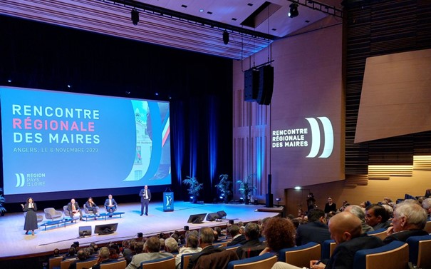 Association des Maires de la Sarthe (@assomaires72) on Twitter photo Rencontre régionale des Maires
L'AMF72 présente auprès des maires à Angers pour échanger et débattre autour du ZAN, défi et opportunité d’avenir pour le territoire ligérien.
Un grand merci à la Région Pays de la Loire et <a href="/C_MORANCAIS/">Christelle MORANÇAIS</a>, pour l'organisation de cette rencontre ! Rencontre régionale des Maires
L'AMF72 présente auprès des maires à Angers pour échanger et débattre autour du ZAN, défi et opportunité d’avenir pour le territoire ligérien.
Un grand merci à la Région Pays de la Loire et <a href="/C_MORANCAIS/">Christelle MORANÇAIS</a>, pour l'organisation de cette rencontre !