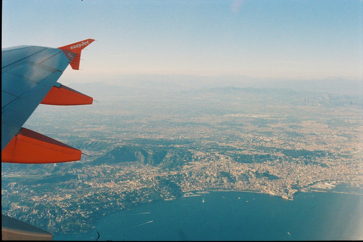 tomassfernandes's tweet photo. Planes on 35mm film https://t.co/Wnt1ChDswx