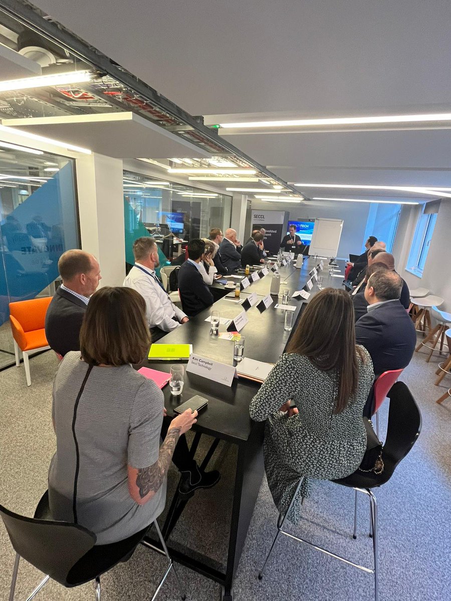 OwenJamesFS's tweet image. The roundtable sessions at #WealthTechMatters The Business event with @TheWealthMosaic let the main industry leaders discuss the latest important issues facing the wealth world and interact in vibrant dialogues.