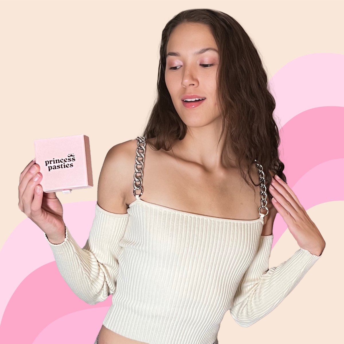 PrincessPasties's tweet photo. The confidence you get from Princess Pasties is incredible. 👸 Click the link in bio to find your perfect pair and get a surprise discount at checkout!

#princesspasties #fashionista #styleinspo #fashionaddict #nipplecovers #pasties #confidencebooster #fashionfever #nobraclub https://t.co/LBYR4B2bs4
