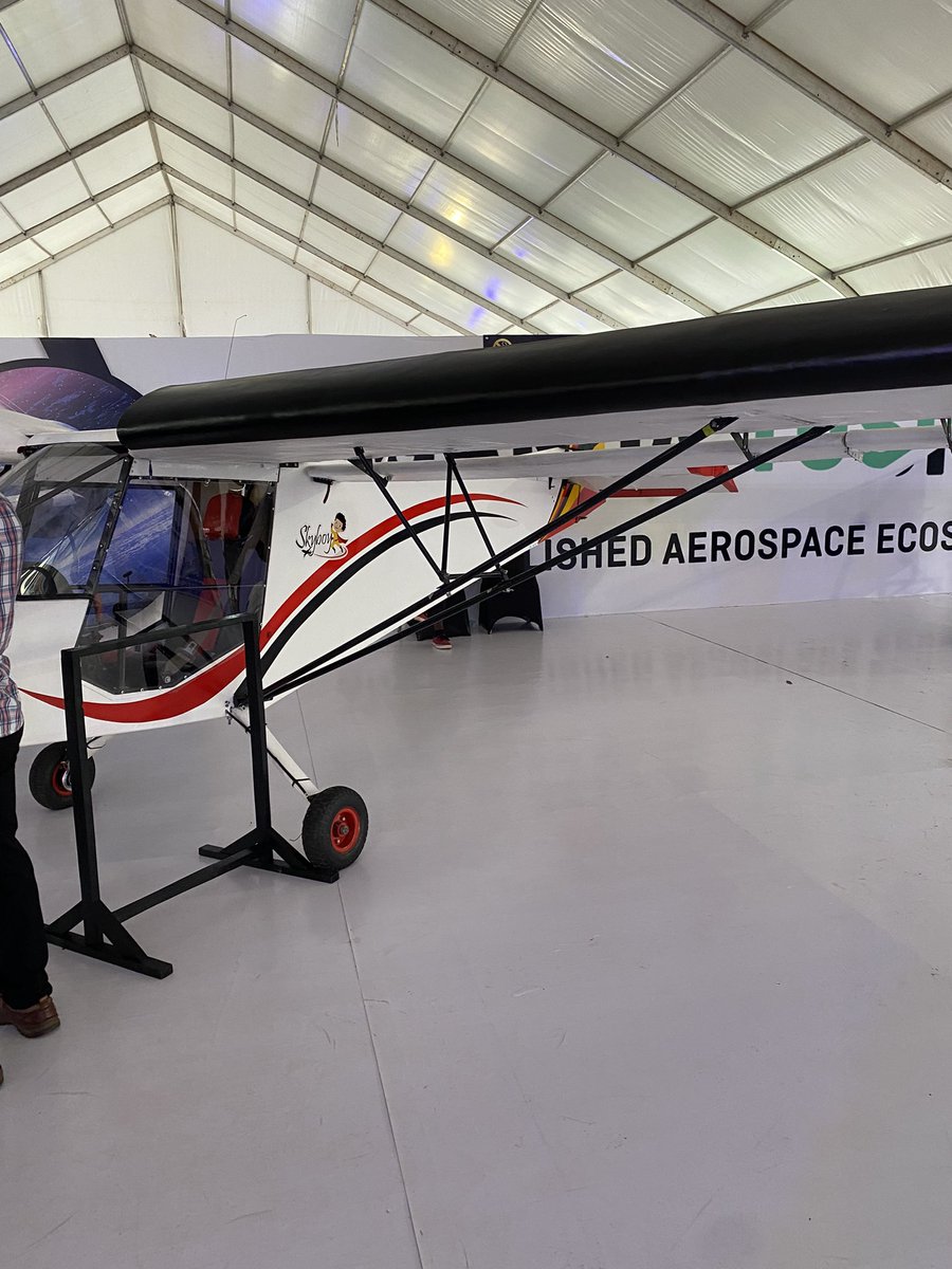 AbwooliFruity's tweet photo. Ugandans are doing great things. 👏🥳
Here’s a Skyboy aeroplane which is a propelled aircraft ,tested & approved
It is a short take off and landing aircraft (STOL) that takes off in a distance of 50ft & its airborne.
#UGTusimbudde23
#NationalScienceWeekUg23 https://t.co/Xb8RPcUyC6