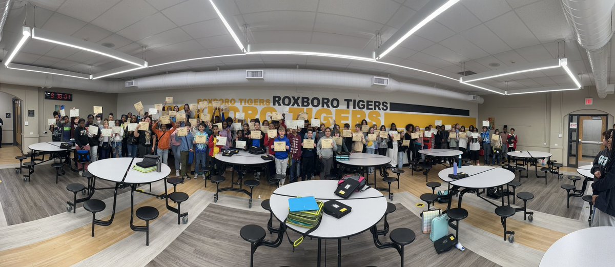 CHUHRoxMid's tweet photo. Over 200 scholars were celebrated today at the Honor Roll/Merit Roll Breakfast! #roxmid https://t.co/SaANZaXaXX