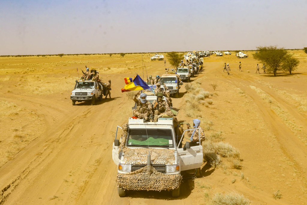 #RetraitDeLaMINUSMA - Notre dernier convoi, long de 9 km, de #Kidal➡#Gao est arrivé à destination le 7/11. Les 848 #Casquesbleus sont tous saufs! Ns vous faisons découvrir cet ultime traversée du désert du + long &amp; dangereux trajet de notre retrait.
📖👇🏾 bit.ly/3QxILp3