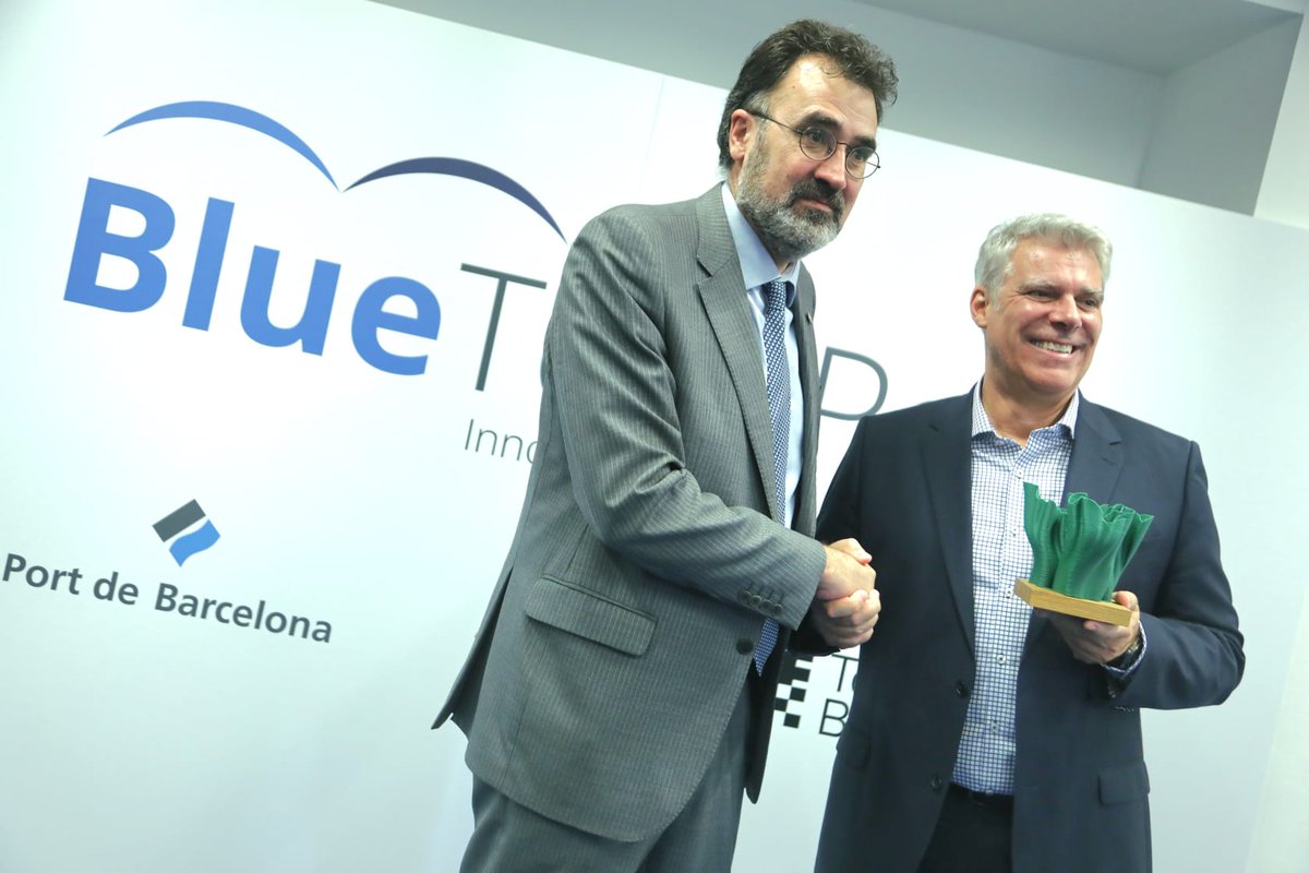 PortofBarcelona's tweet photo. ¡We promote the #BlueEconomy with #Novarium! 🌊

✍️ Today, at the headquarters of the #BlueTechPort, we signed a collaboration agreement with the #innovation campus of #Québec to facilitate the exchange of knowledge and develop new projects 💡

🔗 https://t.co/LzXivBwQB4 https://t.co/3jCANHC56B