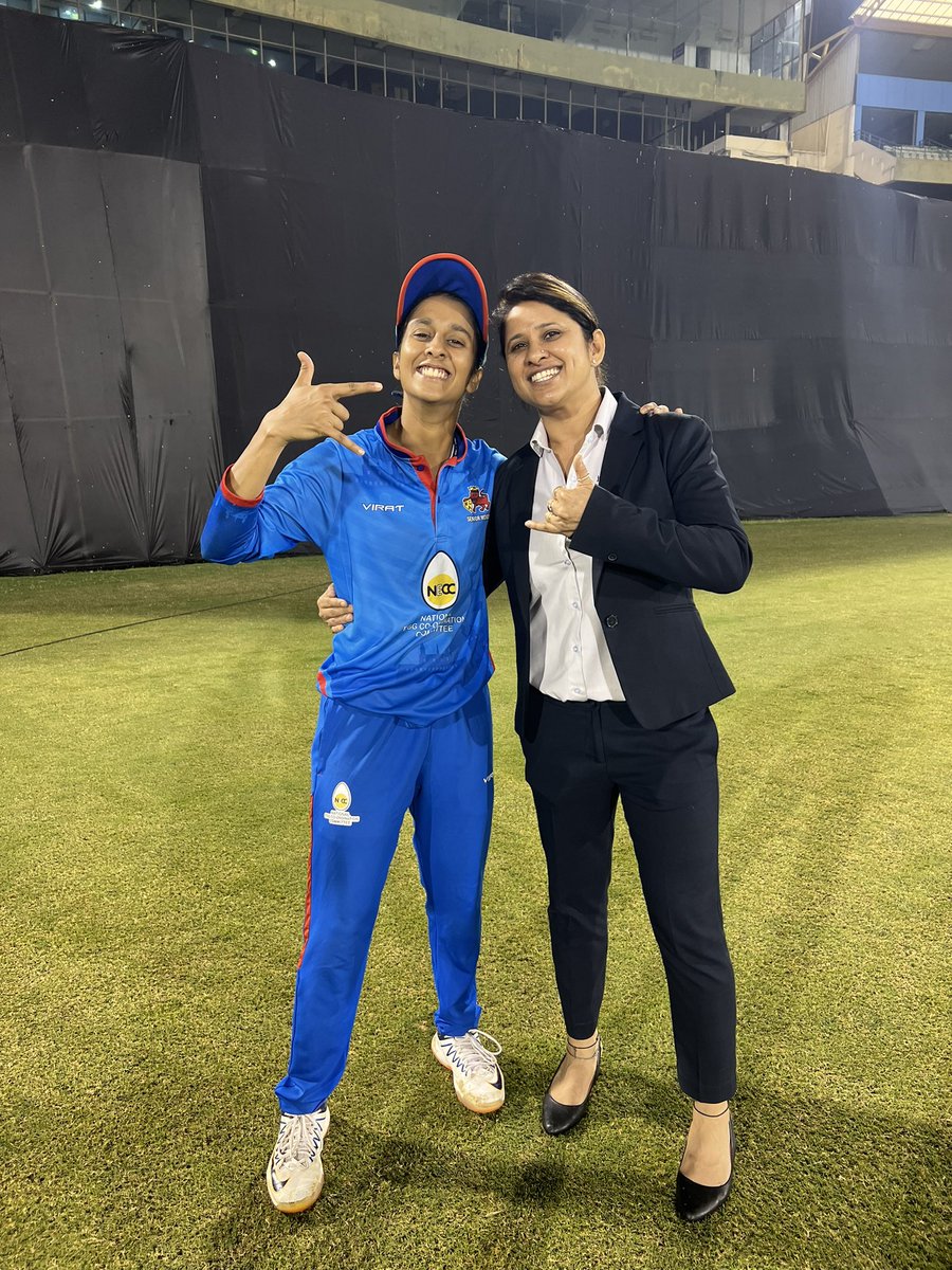 ReemaMalhotra8's tweet image. A true Rockstar on &amp;amp; off the field 🏏💥 !
Gem of a person &amp;amp; a phenomenal player 🔥 ! Well done captain @JemiRodrigues 💫 
#pureclass #captain #mumbai #srwomens #t20 #champion