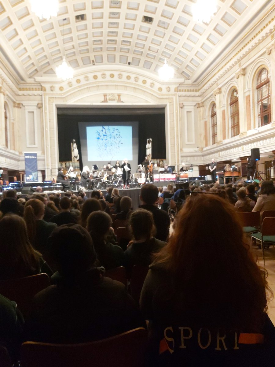 Scoil Bhríde Eglantine tweet media