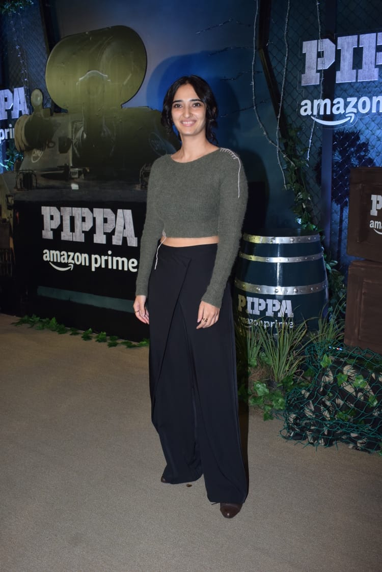 #RadhikaMehrotra is a vision to behold, spotted at the screening of #pippa