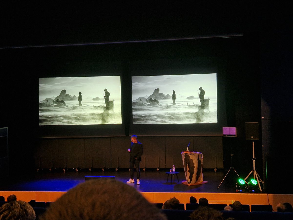 Brilliant imagery and #keynote talk from @carsten_egevang on the impact of science #communication through photography here at #greenlandScienceWeek. A #conference all about ensuring #science in #greenland is being done with and for greenland. #outreach #coproduction #inclusion