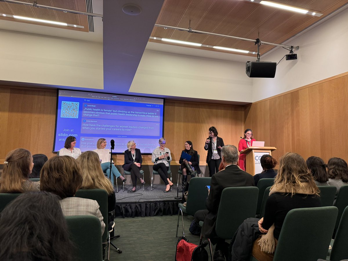 A truly inspiring & engaging session this morning at #EPH2023 on women leaders in #publichealth - covering prioritisation, learning through failure, imposter syndrome, emotional intelligence, the dangers of the glass cliff, and the power of mentorship - @EPHconference