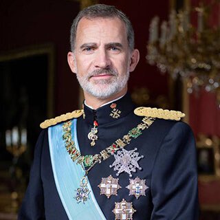 CapitanFeria's tweet image. Majestad, llame a su padre y pregúntele cómo se para un golpe de Estado.
O vaya haciendo las maletas.
