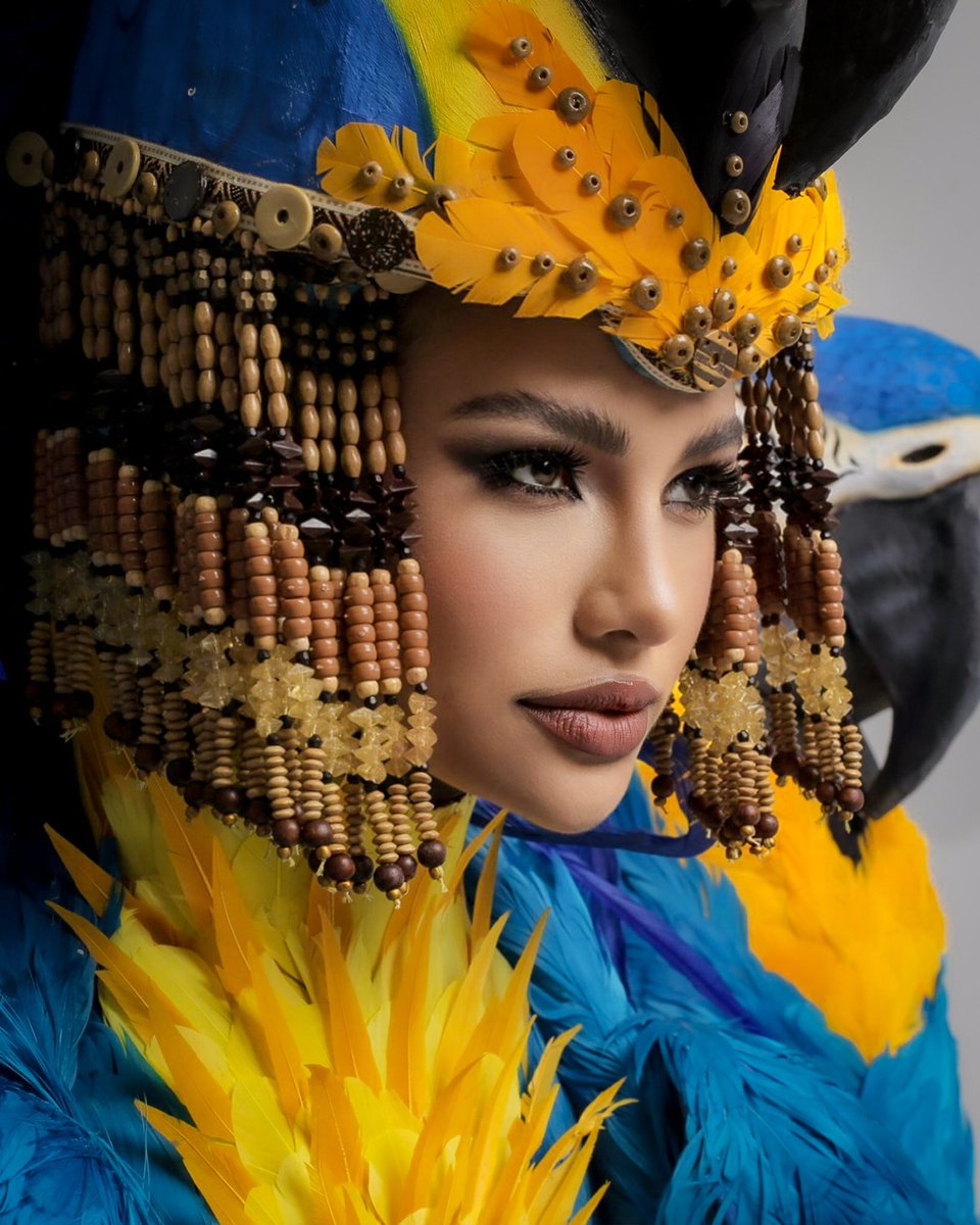missuniversobr's tweet photo. Traje Típico em homenagem à majestosa Arara Azul. 💙
📸: @rrfotoss
Beuty: @bieljobs
#MariaMu #TrajeTipico #MUB #MissUniverse #MissUniversoBrasil2023 #HelersonDaMaia #72MISSUNIVERSE #72ndMISSUNIVERSE https://t.co/ZtWrkaFsjt