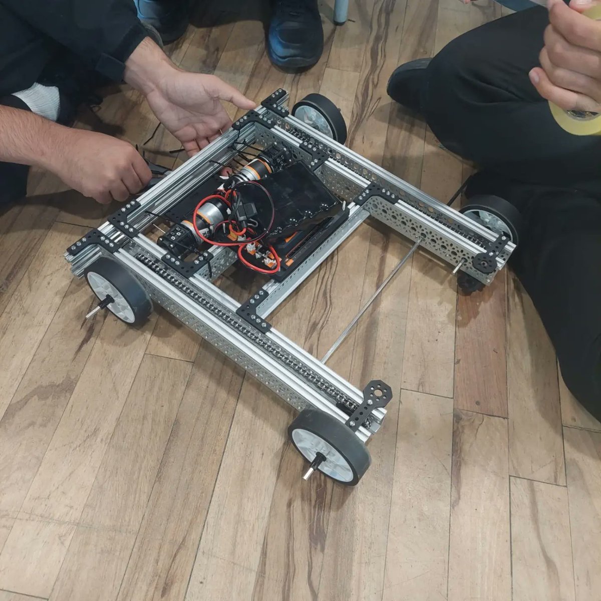CODE_NAME_KFS's tweet image. Week 4

It Moves

#morethanrobotsuk
#firsttechchallengeuk
#firsttechchallenge
#kingsdalefoundationschool
#roboticsclub
#CODE_NAME
