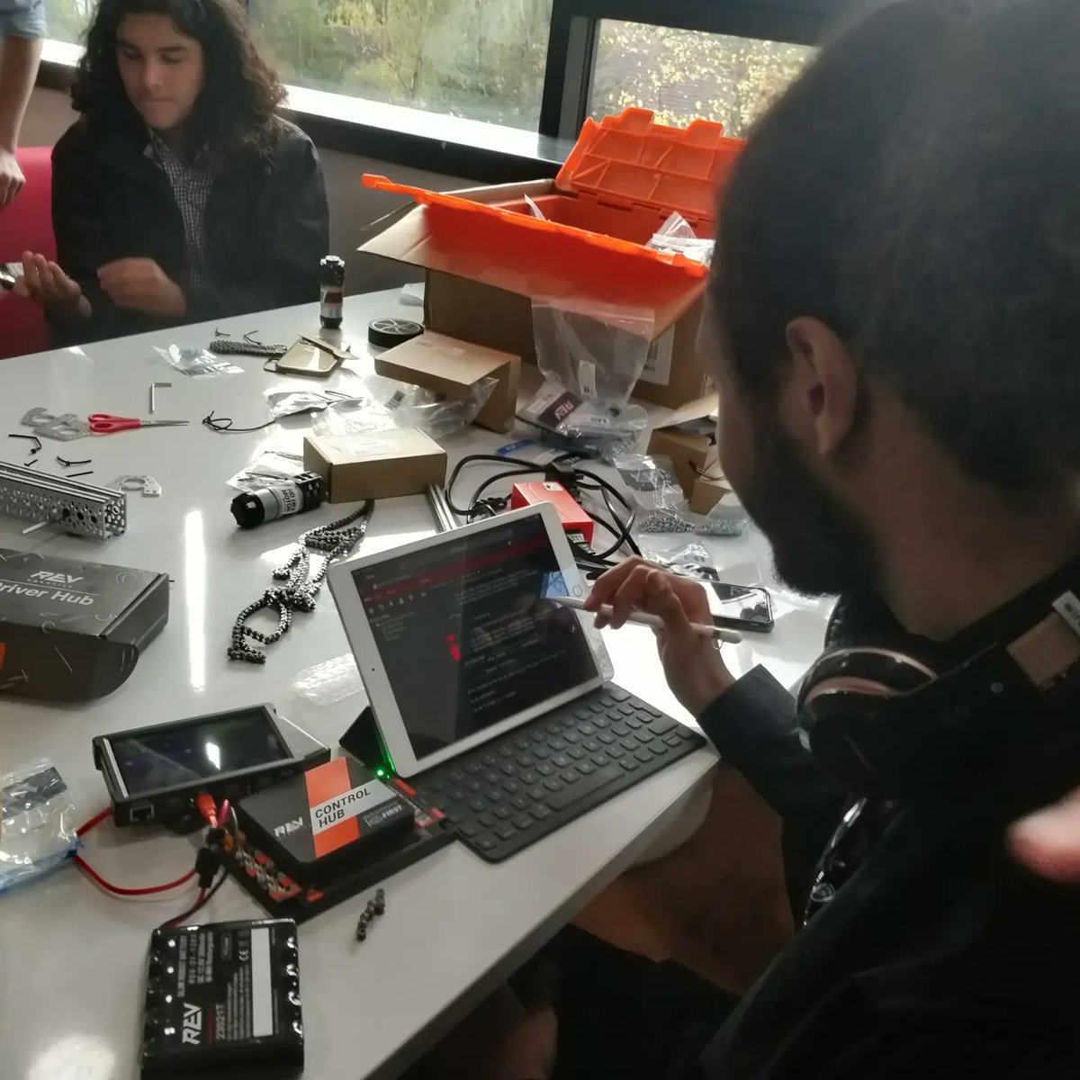 CODE_NAME_KFS's tweet image. Week 4

It Moves

#morethanrobotsuk
#firsttechchallengeuk
#firsttechchallenge
#kingsdalefoundationschool
#roboticsclub
#CODE_NAME