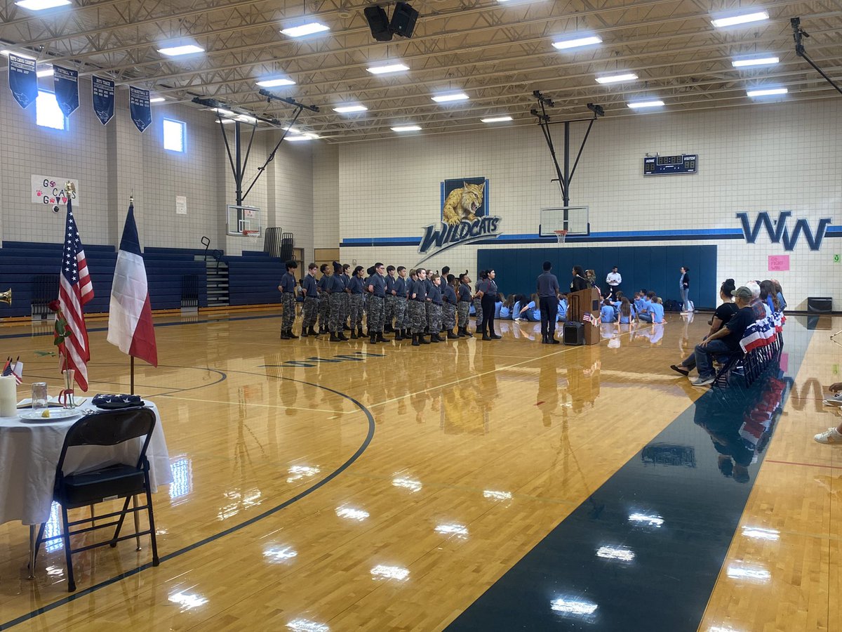Jackie Santos (@ms_santos_wwjh) on Twitter photo We Love our Veterans! Willow Wood THANKS & APPRECIATES all Veterans for their service! @WWJH_MrWilliams <a href="/WWJH_Mr_Penny/">Chris Penny</a> <a href="/TISDWWJHS/">Willow Wood Junior High</a> We Love our Veterans! Willow Wood THANKS & APPRECIATES all Veterans for their service! @WWJH_MrWilliams <a href="/WWJH_Mr_Penny/">Chris Penny</a> <a href="/TISDWWJHS/">Willow Wood Junior High</a>